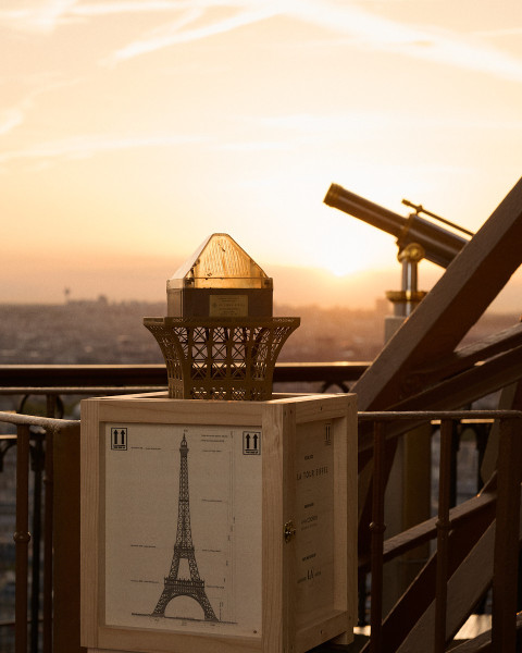 2026 Diamond Light – Official Eiffel Tower Store